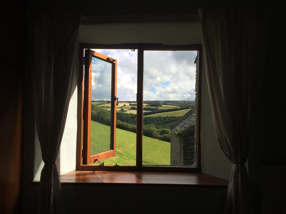 Coombe Farm Bed & Breakfast Линтън Екстериор снимка